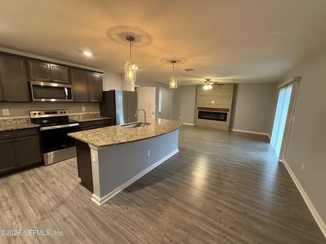 8574 Newnan Lake Drive Macclenny FL 32063
