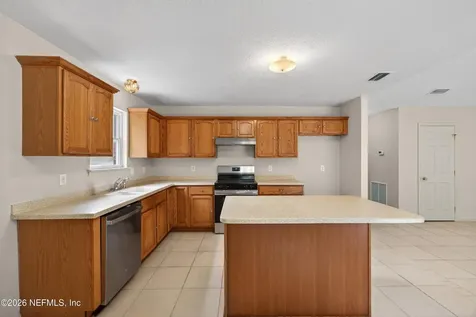 8724 Gum Street Jacksonville FL 32244