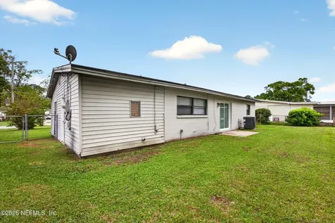 2839 Loran Drive N Jacksonville FL 32216