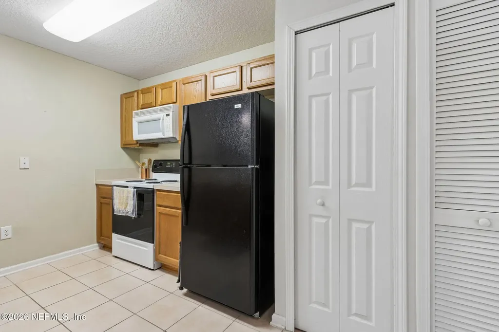 6075 Maggies Circle Jacksonville FL 32244