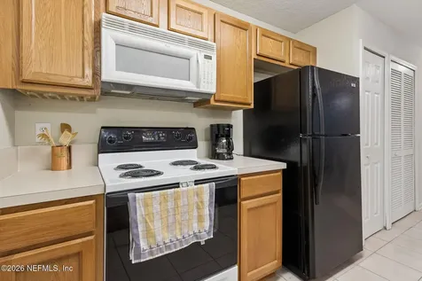 6075 Maggies Circle Jacksonville FL 32244