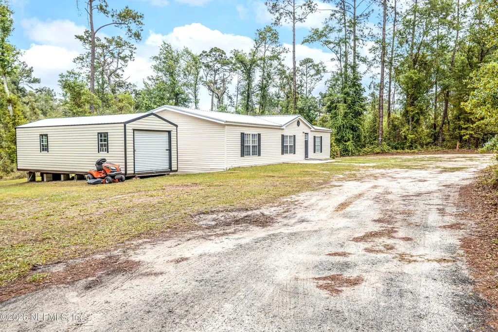 10543 Oak Hill Road Glen St. Mary FL 32040
