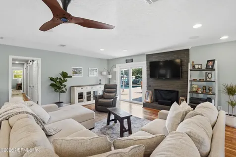 2439 Pirate Court Jacksonville FL 32224