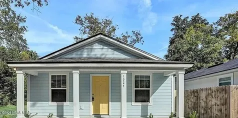 1327 7th Street W Jacksonville FL 32209