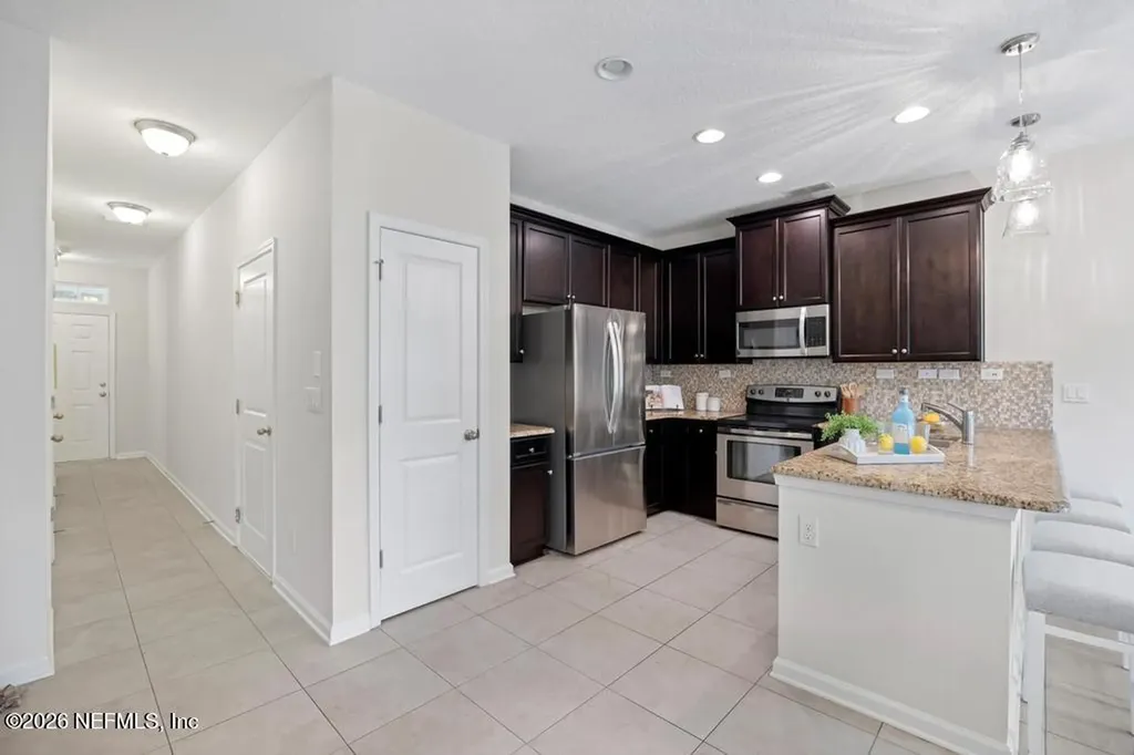 1541 Acken Drive Jacksonville FL 32225