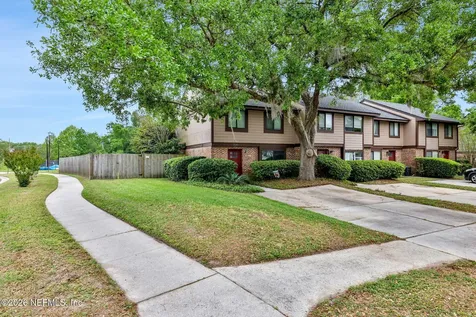 7012 Prestwick Circle S Jacksonville FL 32244