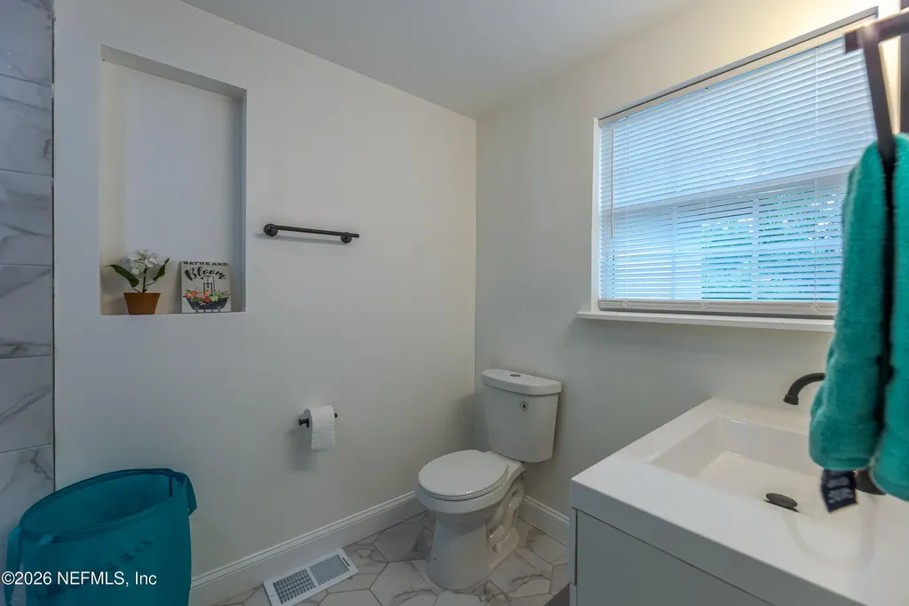 1948 Hilltop Boulevard Jacksonville FL 32246