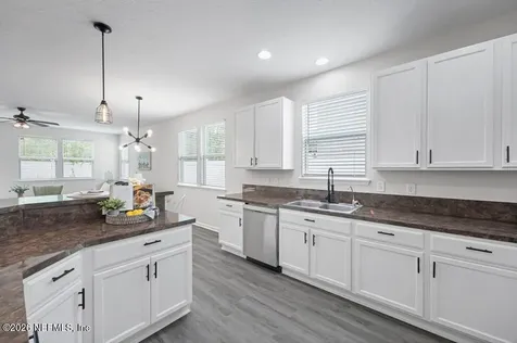 4916 Creek Bluff Lane Middleburg FL 32068