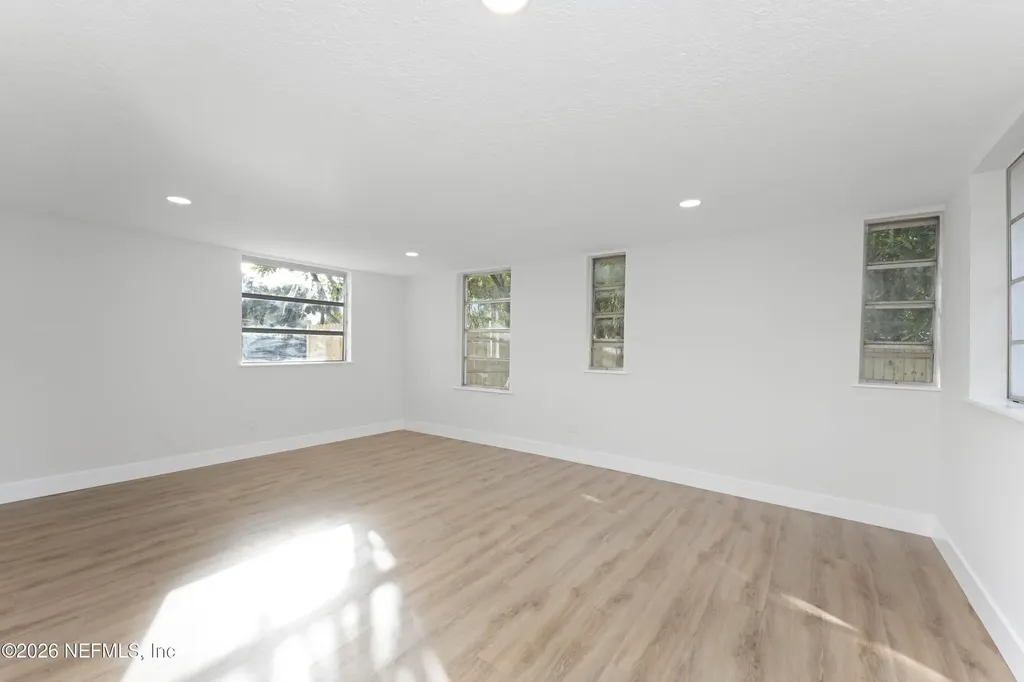 4308 Worth Drive E Jacksonville FL 32207