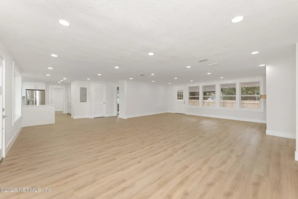 4308 Worth Drive E Jacksonville FL 32207
