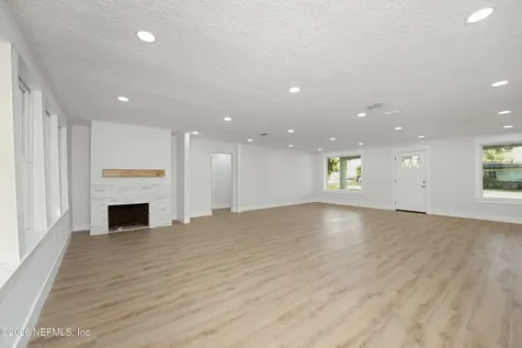 4308 Worth Drive E Jacksonville FL 32207