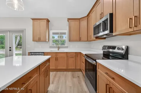 231 E State Road 100 San Mateo FL 32187