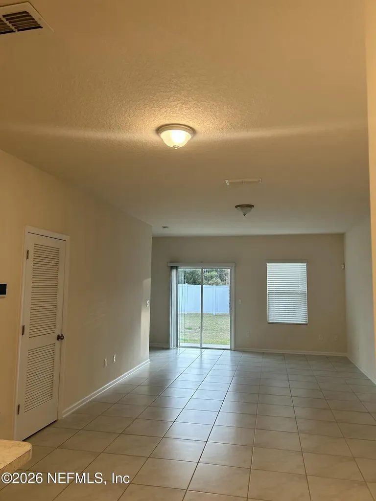 911 Capitol Parkway Jacksonville FL 32218