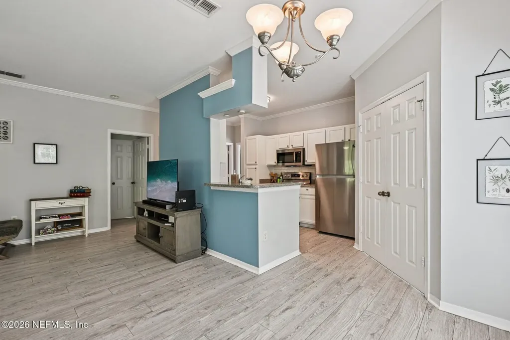 7800 Point Meadows Drive Jacksonville FL 32256