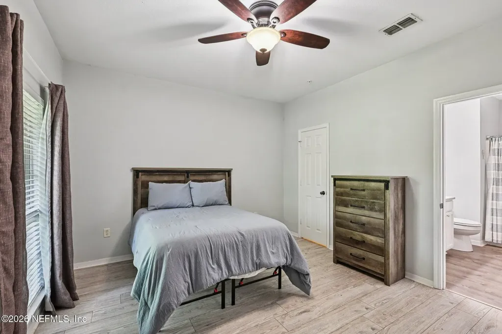 7800 Point Meadows Drive Jacksonville FL 32256