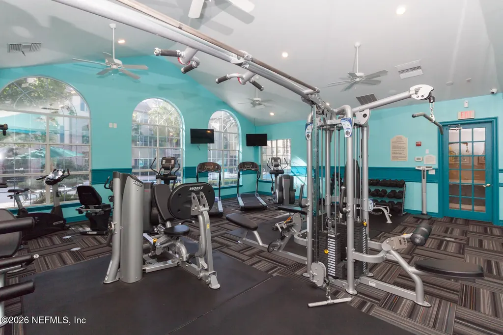 7800 Point Meadows Drive Jacksonville FL 32256