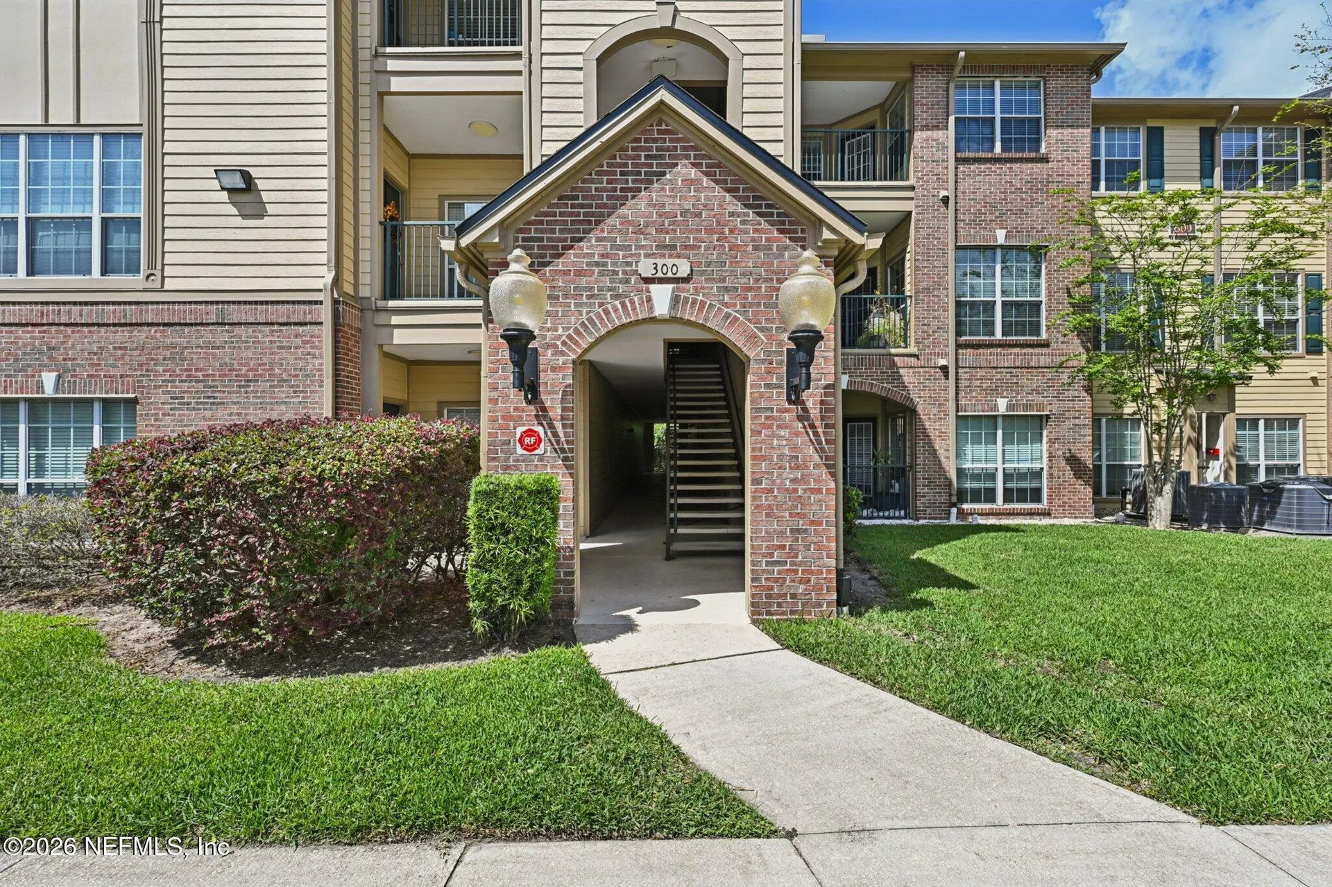 7800 Point Meadows Drive Jacksonville FL 32256