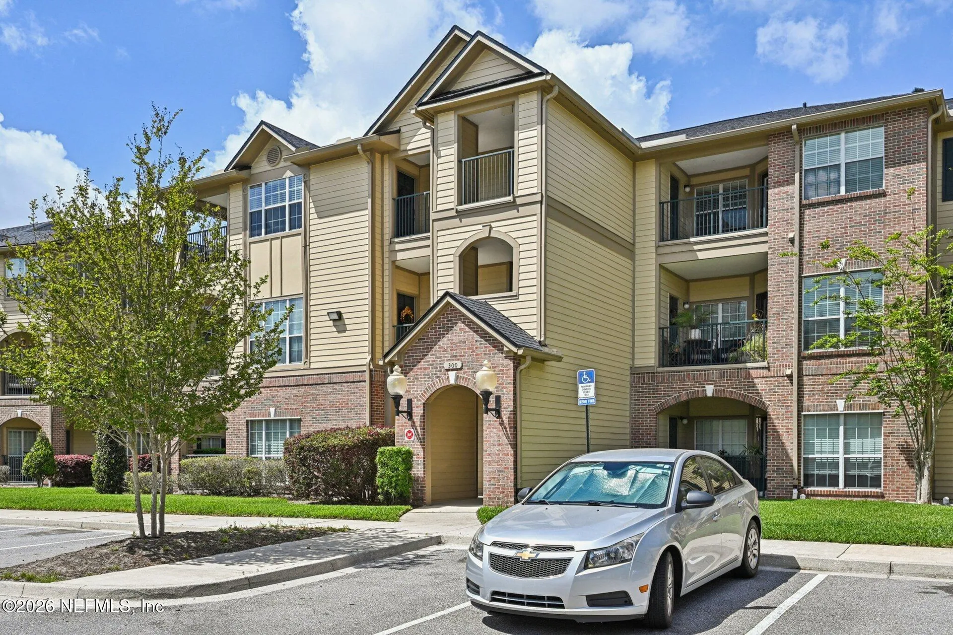 7800 Point Meadows Drive Jacksonville FL 32256