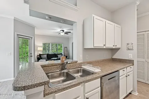 7800 Point Meadows Drive Jacksonville FL 32256