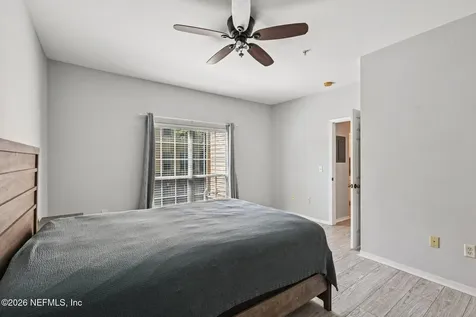 7800 Point Meadows Drive Jacksonville FL 32256