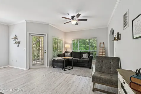 7800 Point Meadows Drive Jacksonville FL 32256