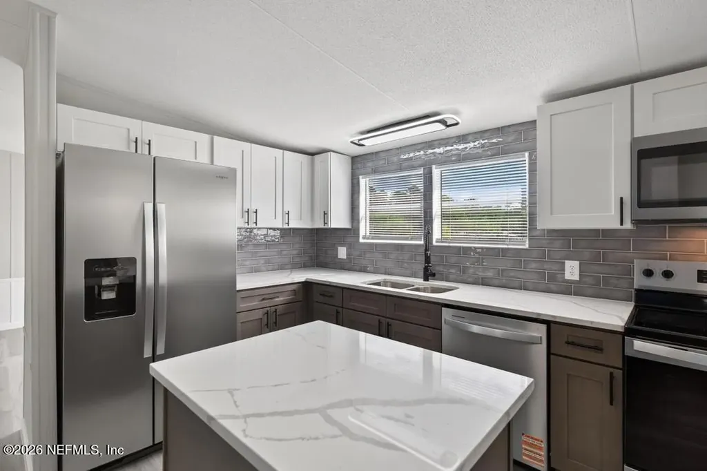 100 Pickerel Avenue Satsuma FL 32189