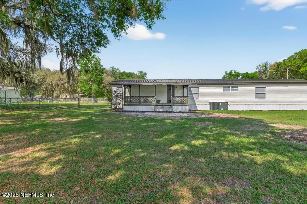 100 Pickerel Avenue Satsuma FL 32189