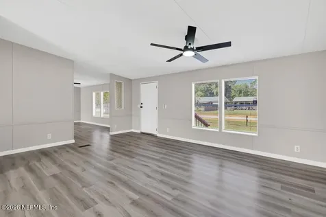 100 Pickerel Avenue Satsuma FL 32189