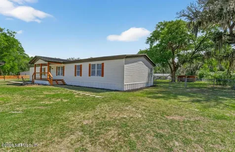100 Pickerel Avenue Satsuma FL 32189