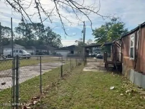 5525 Valdura Avenue Jacksonville FL 32244