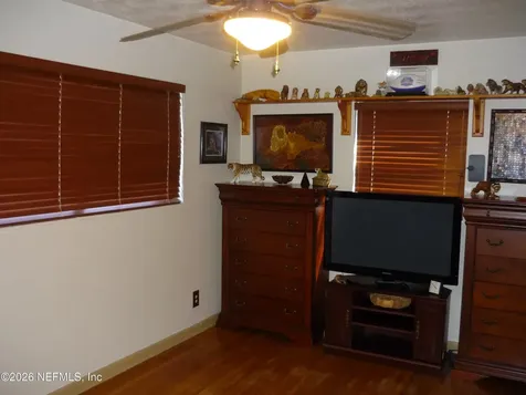 1932 Dalamon Street Jacksonville FL 32211