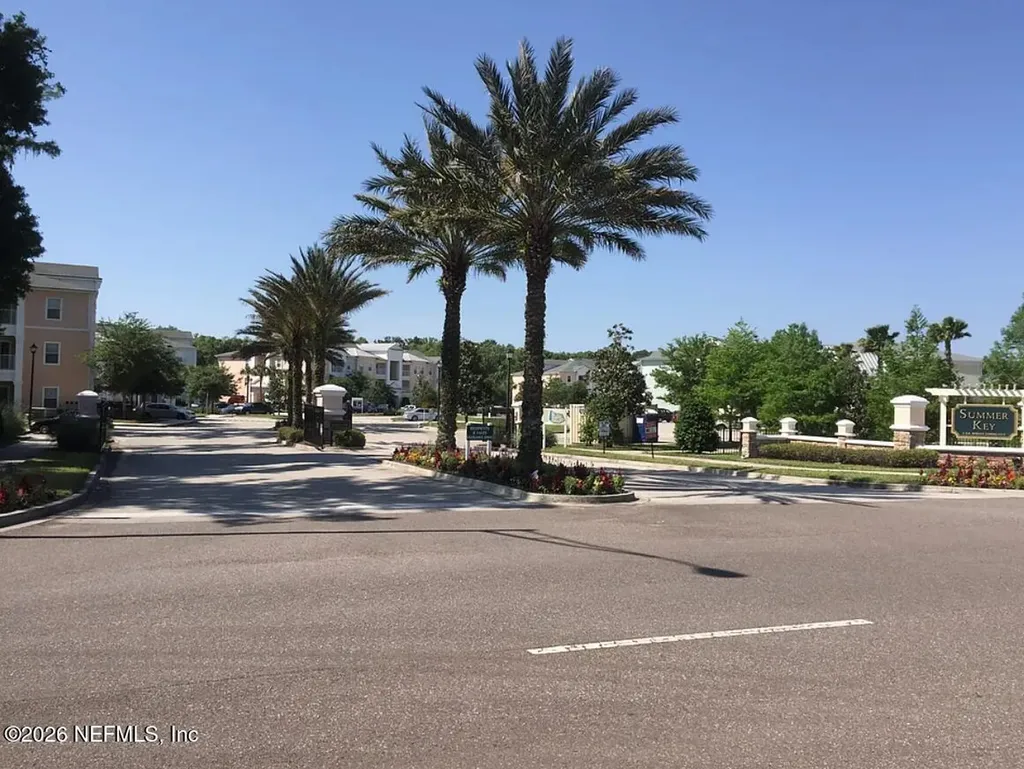 8210 Green Parrot Road Jacksonville FL 32256