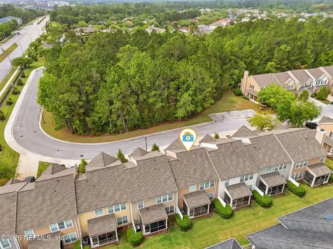 4008 Lionheart Drive Jacksonville FL 32216