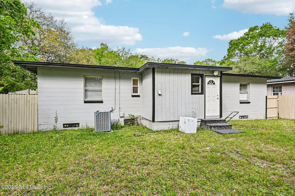 5609 Eartha Drive Jacksonville FL 32209