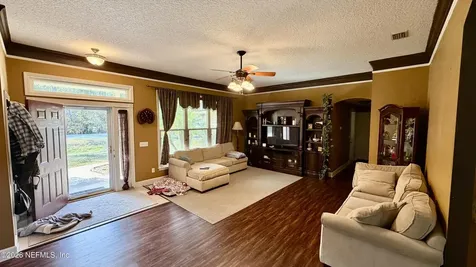 6535 Woodlawn Road Macclenny FL 32063