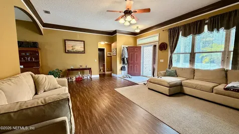 6535 Woodlawn Road Macclenny FL 32063