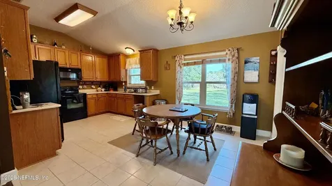 6535 Woodlawn Road Macclenny FL 32063