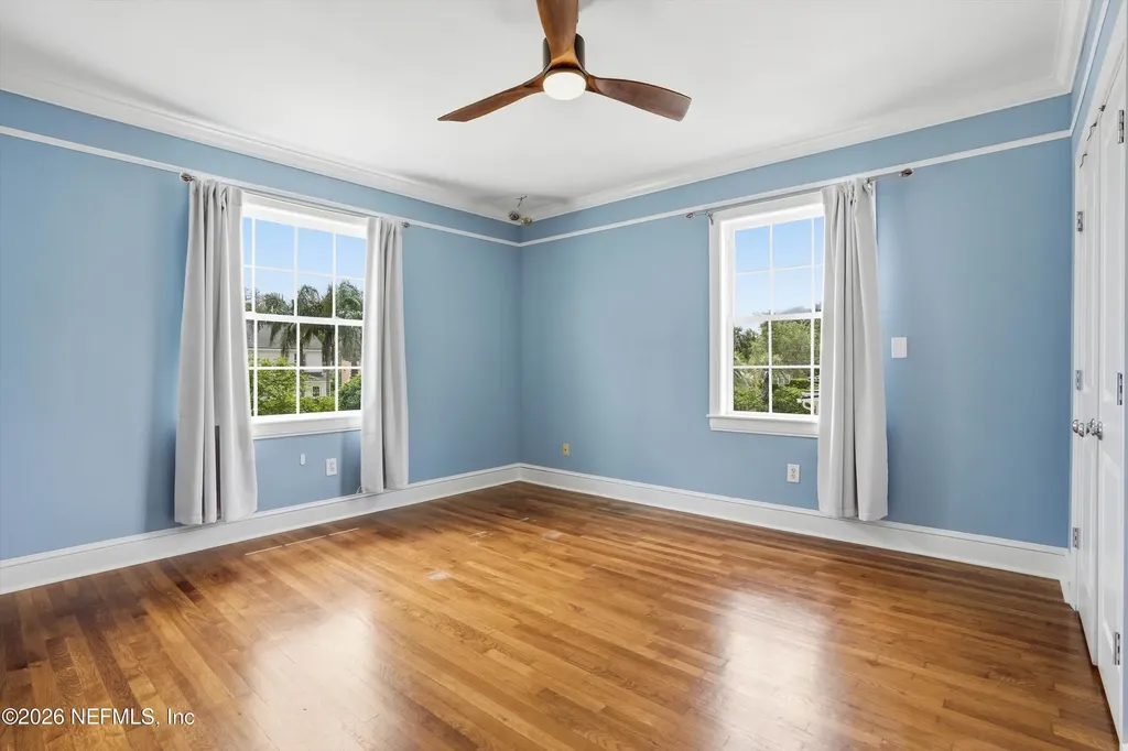 1052 Holly Lane Jacksonville FL 32207