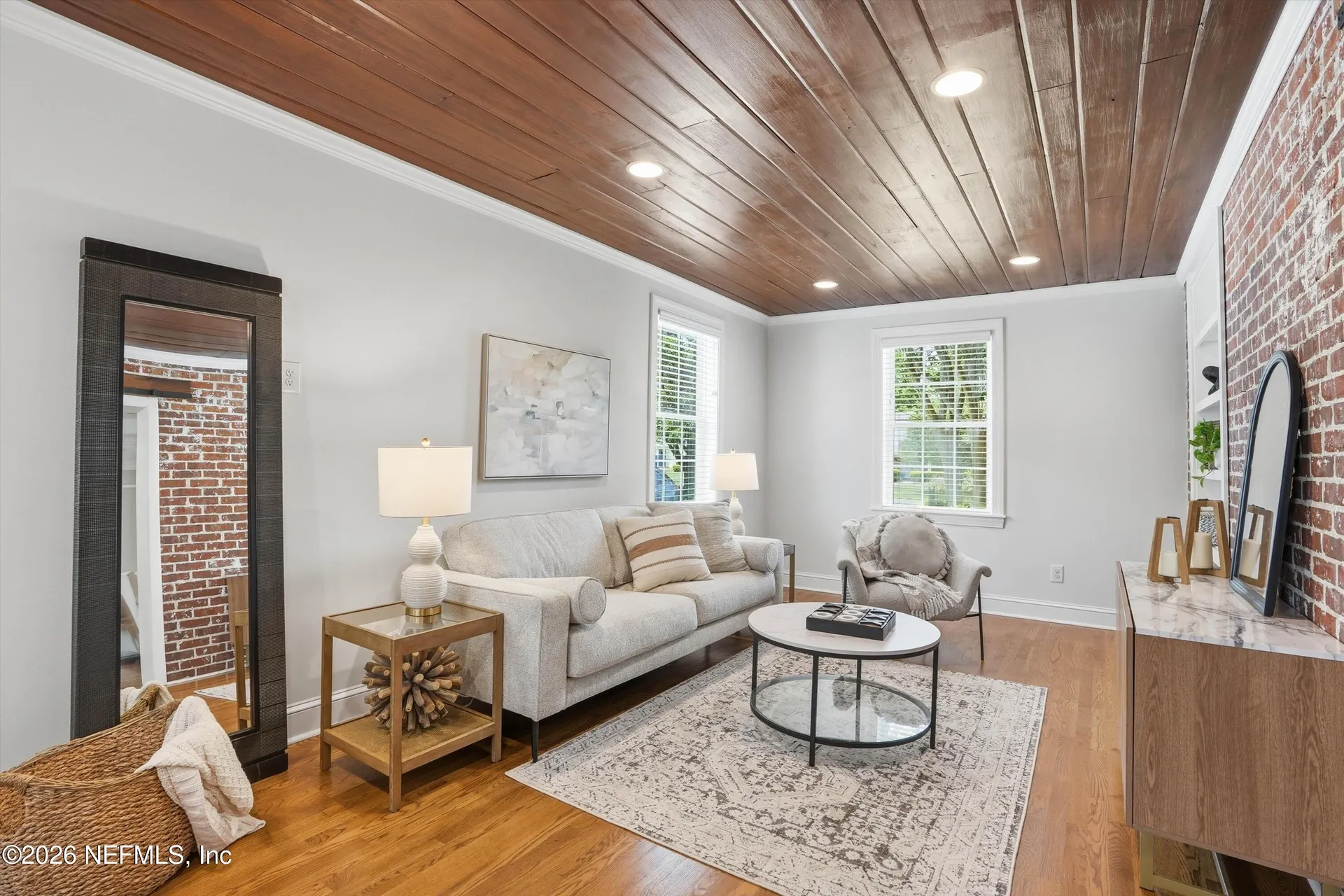 1052 Holly Lane Jacksonville FL 32207