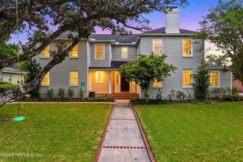 1052 Holly Lane Jacksonville FL 32207