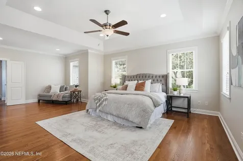 1052 Holly Lane Jacksonville FL 32207
