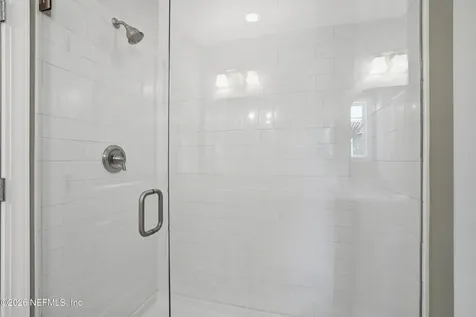 1052 Holly Lane Jacksonville FL 32207
