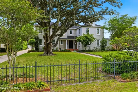 1052 Holly Lane Jacksonville FL 32207