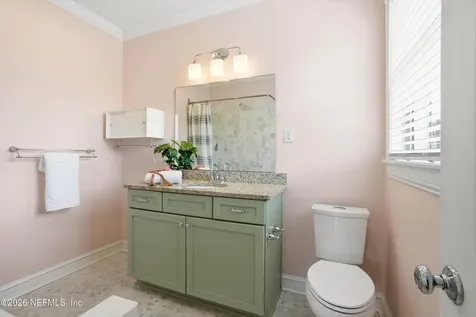 1052 Holly Lane Jacksonville FL 32207