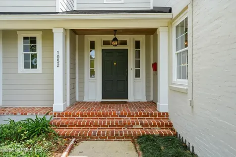 1052 Holly Lane Jacksonville FL 32207