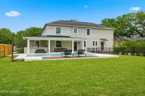 1052 Holly Lane Jacksonville FL 32207