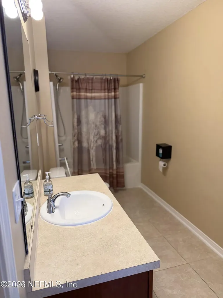 5925 Round Table Road Jacksonville FL 32254