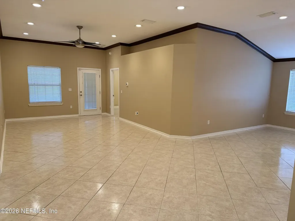 5925 Round Table Road Jacksonville FL 32254