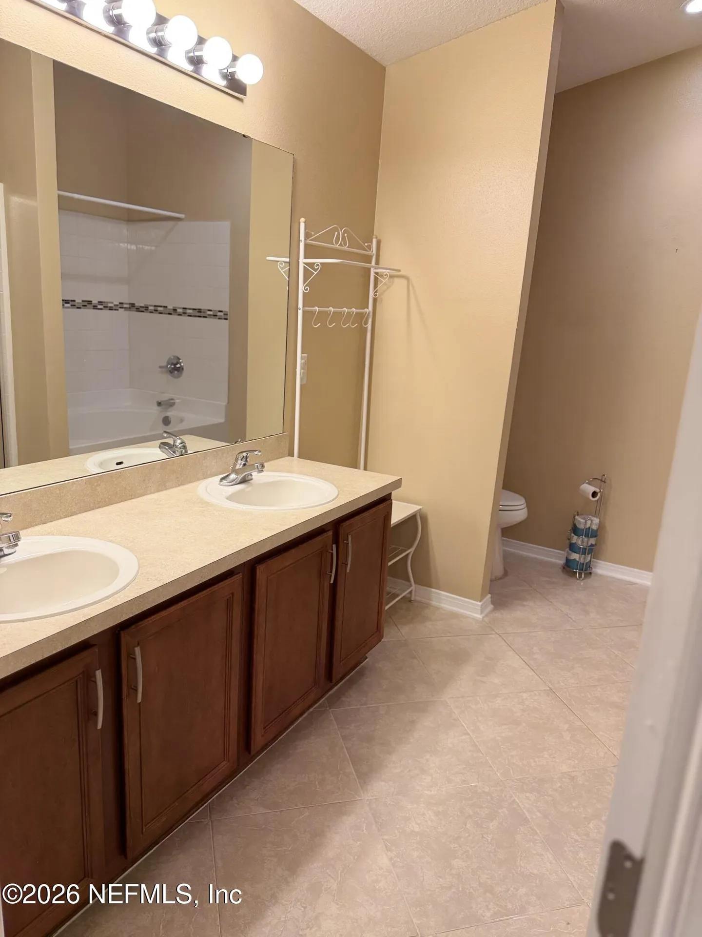 5925 Round Table Road Jacksonville FL 32254