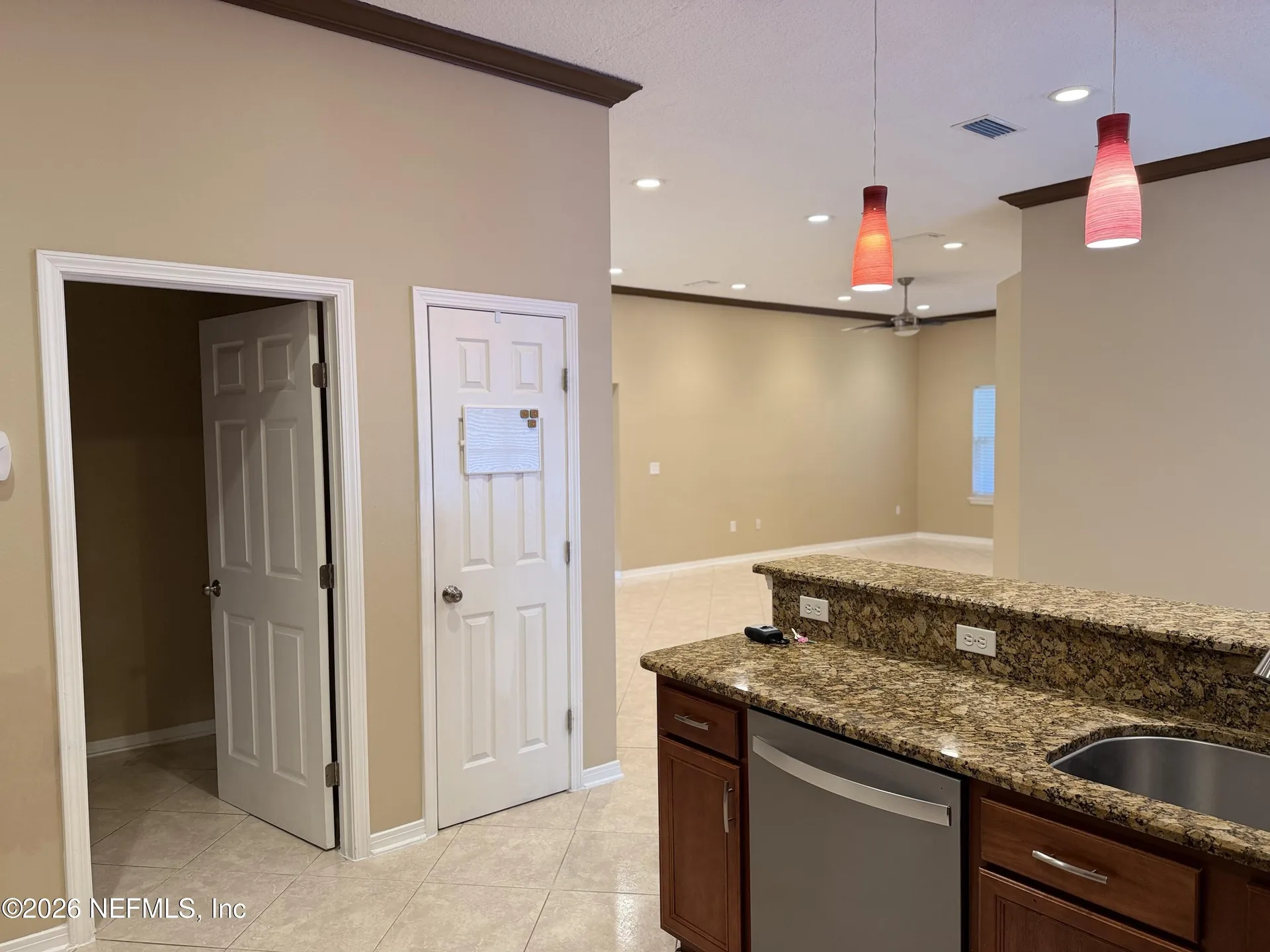 5925 Round Table Road Jacksonville FL 32254